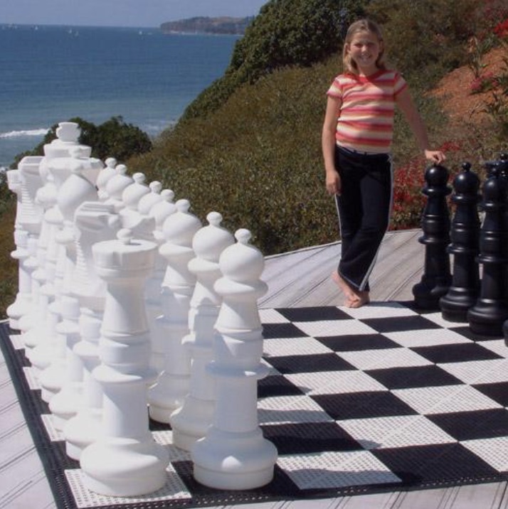 Giant Chess | 37