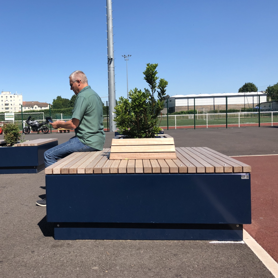 Planter Bench | Square 4